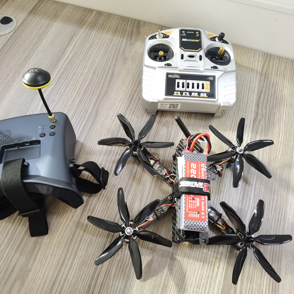 10pcs 504060 5x4x6 6-Blade Sin - Drone Kit Build Yourself recension och pris